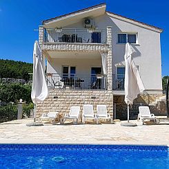 Vakantiehuis mit privatem Pool