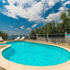 Vakantiehuis Ozzi mit privatem Pool