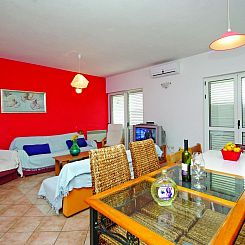 Appartement Große Wohnung in Zelenka mit Eigenem Parkplatz