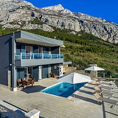 Vakantiehuis Villa Infinite mit Schwimmbad und Meerblick