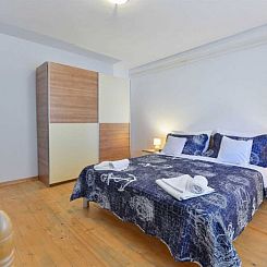 Vakantiehuis Holiday Home Vesna with pool