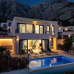 Vakantiehuis Komplex - Villa Oliver