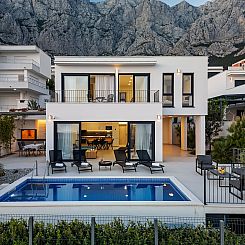 Vakantiehuis Komplex - Villa Oliver