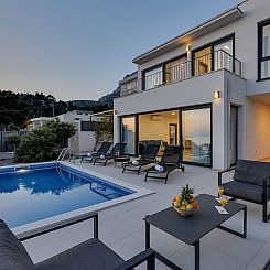 Vakantiehuis Komplex - Villa Oliver