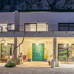 Vakantiehuis Stylische Villa -Tres Chic- in Makarska