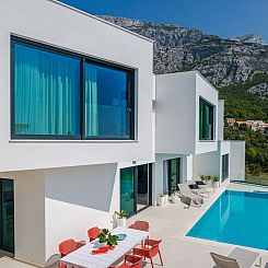 Vakantiehuis Schöne Villa Zvizdan mit Infinity-Pool