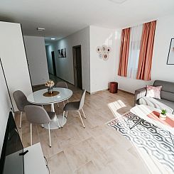 Appartement "Gray" mit Blick auf das Wasser