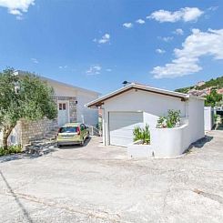 Appartement Angenehme Wohnung in Komarna mit privatem Parkpl