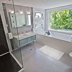 Vakantiehuis Charmantes Ferienhaus mit grünem Garten