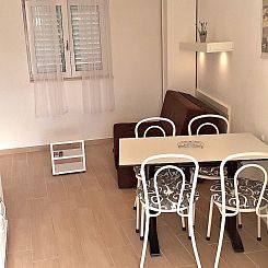 Appartement Wohnung mit Balkon und Meerblick in Strandnähe