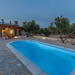 Vakantiehuis Eco Villa Solus with pool