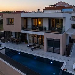 Vakantiehuis Villa Barbara with heated pool