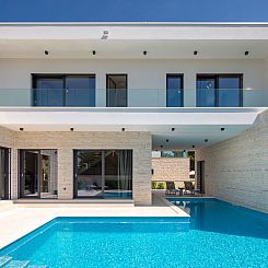 Vakantiehuis Villa Luka in der Stadt Srima