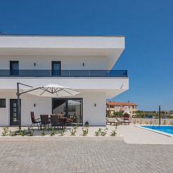 Vakantiehuis Schöne Villa Bettina in Vodice