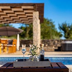 Vakantiehuis Villa Oliveto with pool