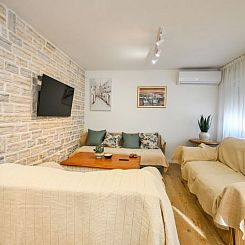 Vakantiehuis Holiday Home Marija with pool