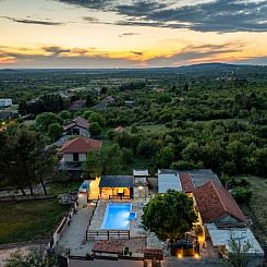 Vakantiehuis Holiday Home Burgija