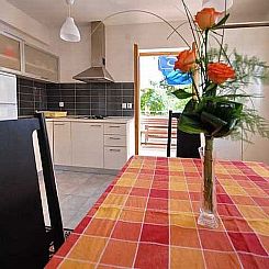 Appartement mit Terrasse