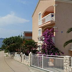 Appartement "Dantin" mit Blick auf das Wasser