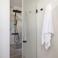 Vakantiehuis Villa Acacia with heated pool