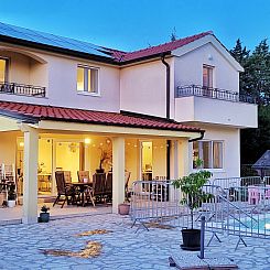 Vakantiehuis Villa Valentina Nin mit beheiztem Pool in Meere