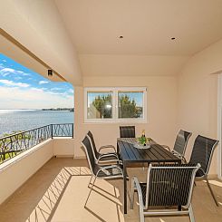 Appartement Wohnung "Mira" direkt am Strand