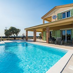Vakantiehuis Villa "Mar" am Strand mit beheiztem Pool, Jacuz