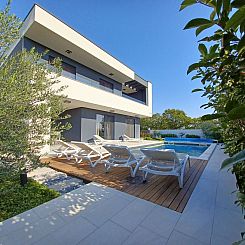 Vakantiehuis Villa Angelo mit Sauna, Fitnessraum und Pool