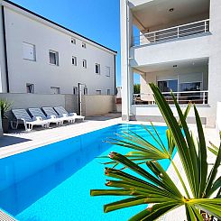 Appartement Bezaubernde Ferienwohnung mit gemeinsamem Pool