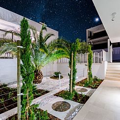 Vakantiehuis Tolles Ferienhaus in Sutivan mit Privatem Pool