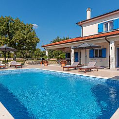 Vakantiehuis Villa Romansa mit Sauna und Whirlpool in Sirito