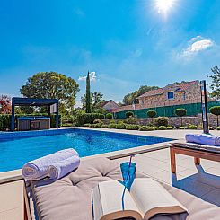 Vakantiehuis Villa Romansa mit Sauna und Whirlpool in Sirito