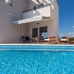 Vakantiehuis Wunderschöne Ferienvilla Lomari