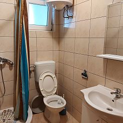 Appartement Wohnung in Pirovac mit Terrasse, Garten und Gril