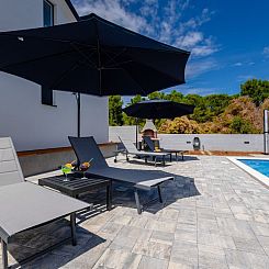 Vakantiehuis NEU Ferienhaus in Vir -TA Leut Agency