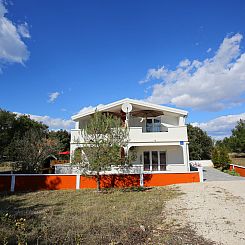 Vakantiehuis Haus Pesha
