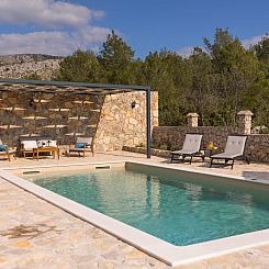 Vakantiehuis Villa FarAway in Dubrava kod Sibenik