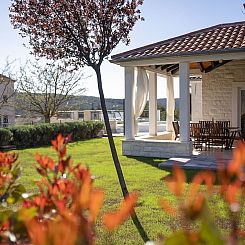 Vakantiehuis Villa Whitestone bei Šibenik
