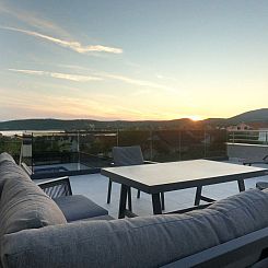 Vakantiehuis Modernes Ferienhaus mit eigenem Pool und Meerbl