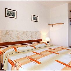 Appartement Klimatisiertes Studio mit eigenem Balkon