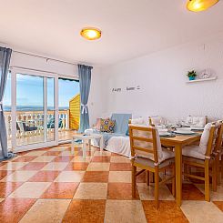 Appartement Wohnung mit Balkon und Meerblick
