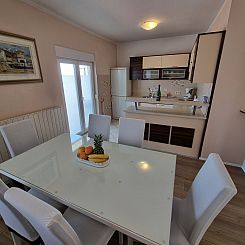 Appartement Wohnung für 5 Personen mit Balkon