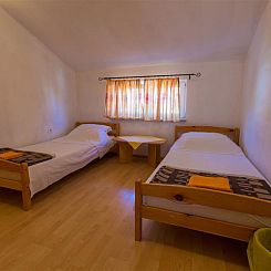 Appartement Irena Apartments 2 kat / HR-10649-02