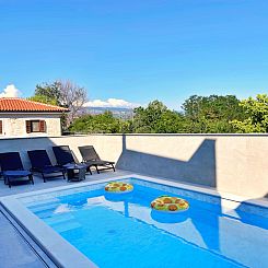 Appartement Apartment Bonum mit privatem Pool