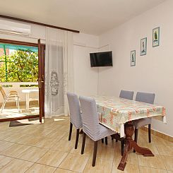 Appartement Charmante Wohnung in Baška mit Eigener Terrasse