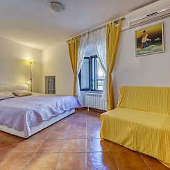 Appartement Lovrano