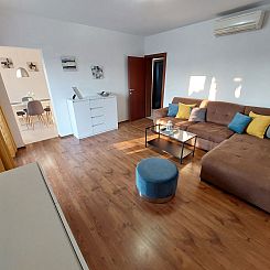 Appartement Appartement in Barbat mit Großer Terrasse