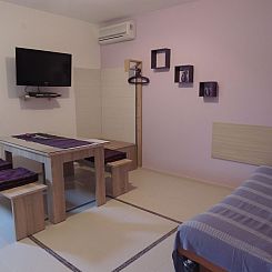 Appartement Apartment mit Balkon