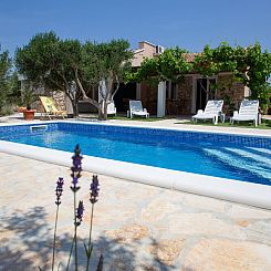 Vakantiehuis Holiday home Tina with Private pool