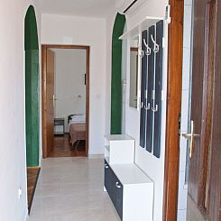 Appartement mit einer überdachten Terrasse